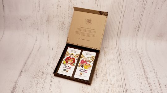 MALAGOS SIGNATURE GIFT BOX OF 2